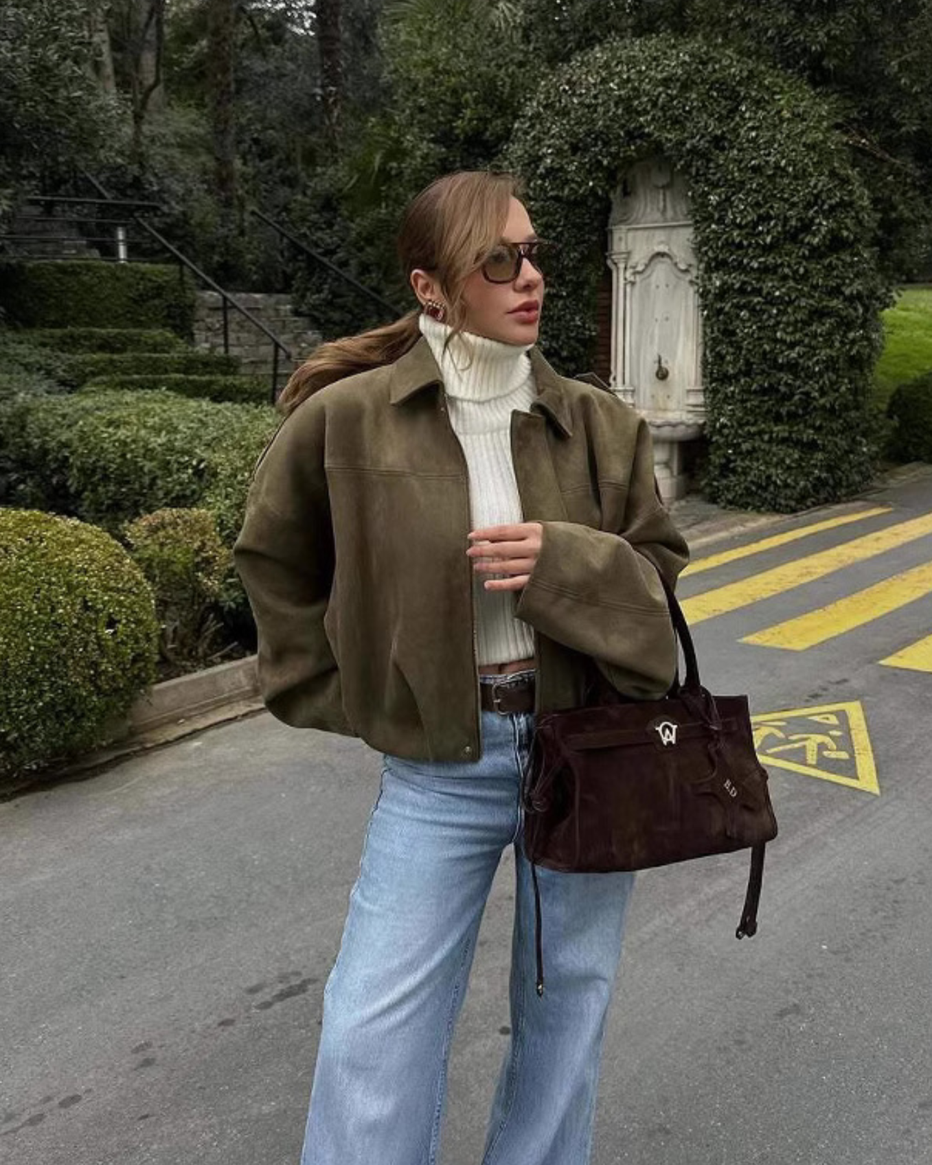 Camille | Veste Pilote en Suède à Manches Batwing pour Femmes 1