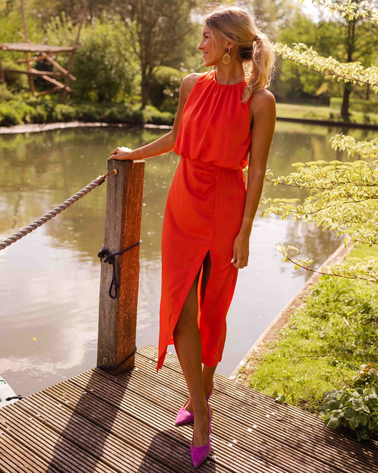 Clara | Élégante Robe Midi Sans Manches avec Fente Latérale pour Femmes 1