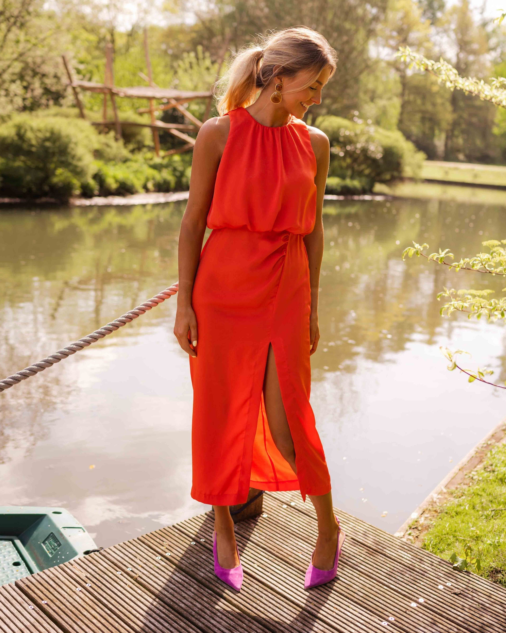 Clara | Élégante Robe Midi Sans Manches avec Fente Latérale pour Femmes 3