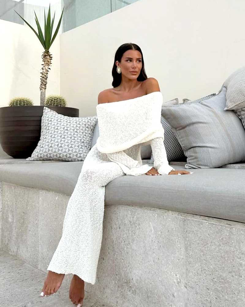 Clara | Robe Maxi Off Shoulder Élégante en Tissu Bouclé pour Femmes 4