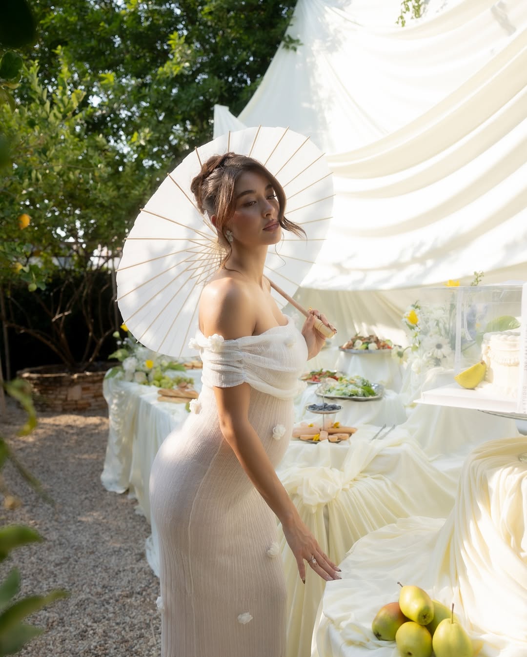 Léa | Robe de Maternité Élégante Bodycon avec Détails Floraux pour Femmes 4