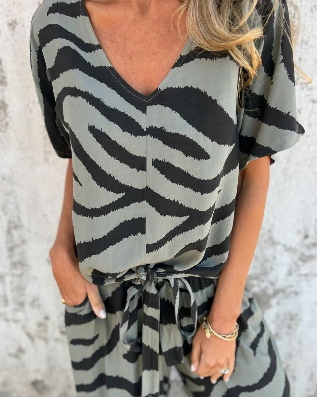 Zélie | Ensemble Deux-Pièces Imprimé Zèbre Audacieux pour Femmes 5